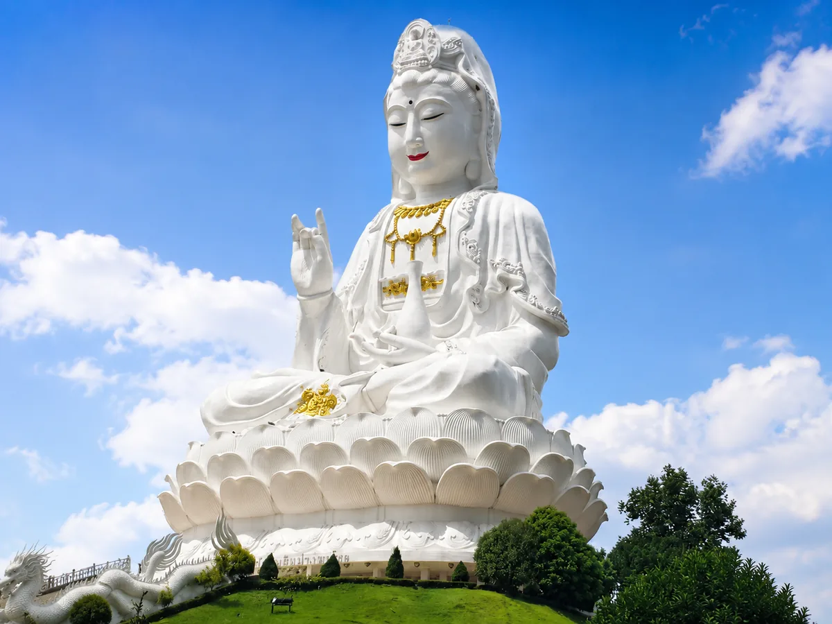 Wat Huay Pla Kang Chiang Rai destination